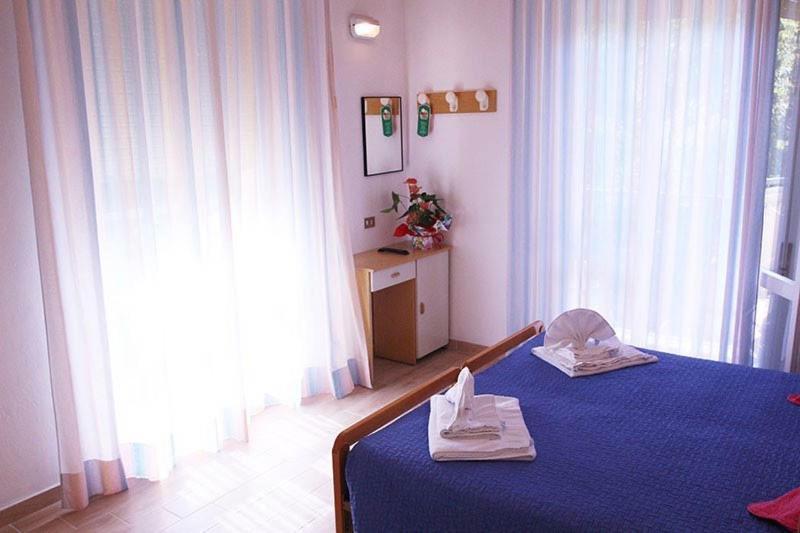 Hotel Colorado Rimini Exterior photo