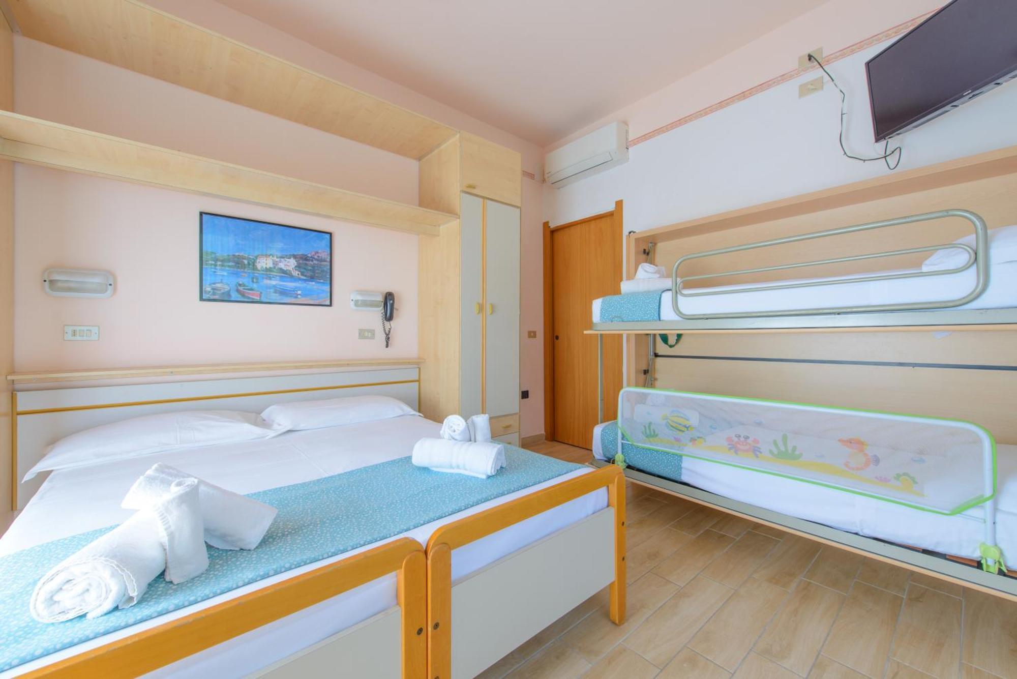 Hotel Colorado Rimini Exterior photo